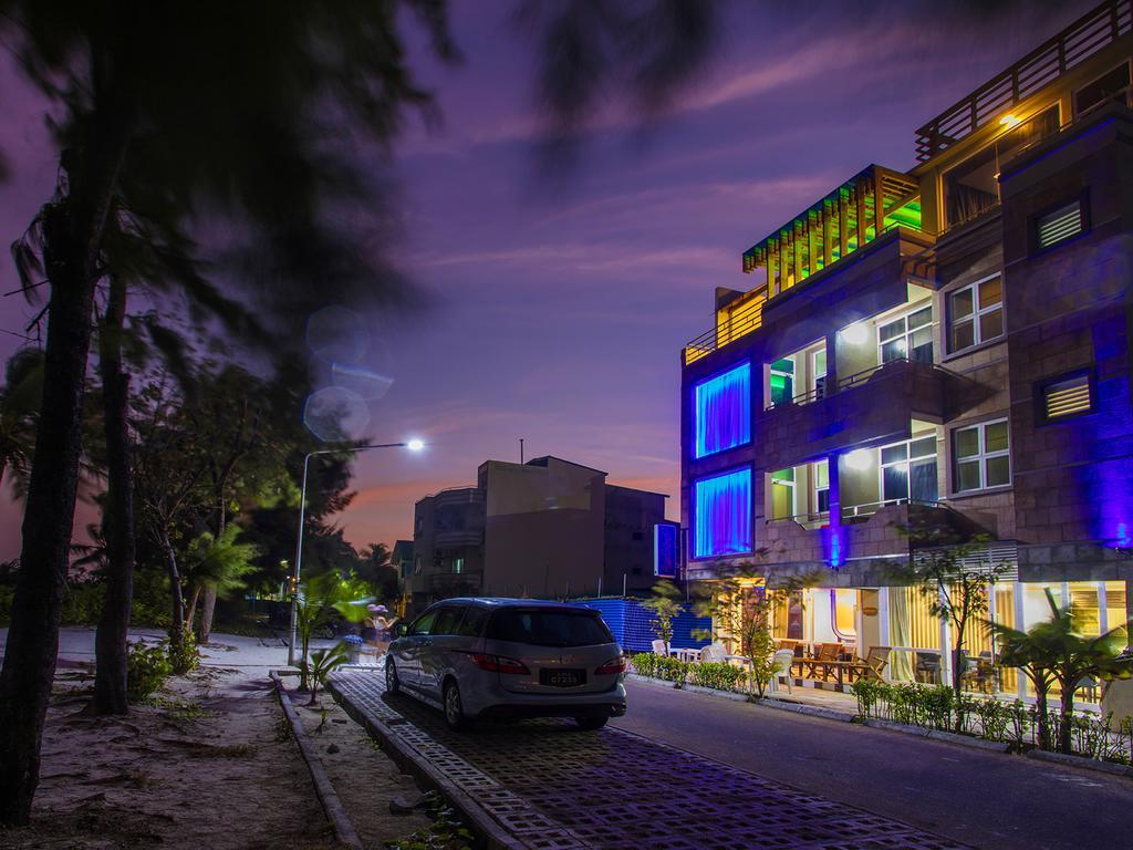 Ripple Beach Inn Hulhumale Bagian luar foto