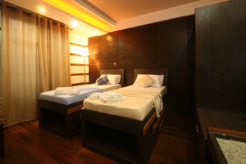 Ripple Beach Inn Hulhumale Bagian luar foto